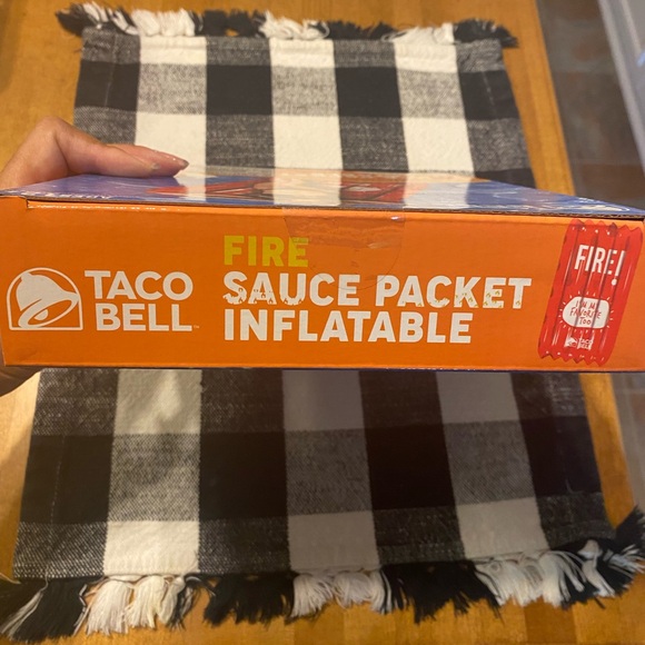 Taco Bell Fire Inflatable Pool Float Beach Lounge NIB - Picture 3 of 4